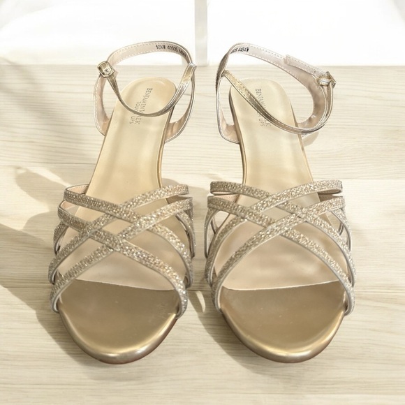 Touch Ups by Benjamin Walk Amara Sandals – Champagne – Size 10.5W – NWT - Picture 9 of 9